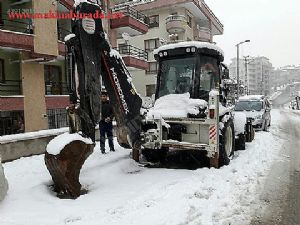 Acil Satılık 2013 Model Kazıcı Yükleyici